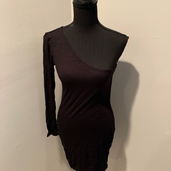 Pretty Little Things One Shoulder Long Sleeve Bodycon Dress Black size 8 NWT - Picture 2 of 5